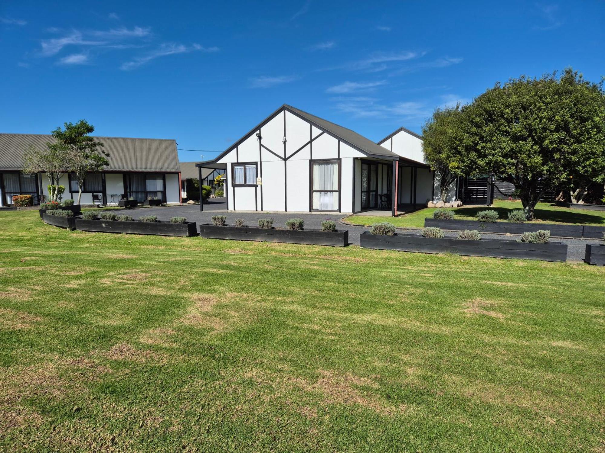 Magnolia Court Motel Opotiki Exteriör bild